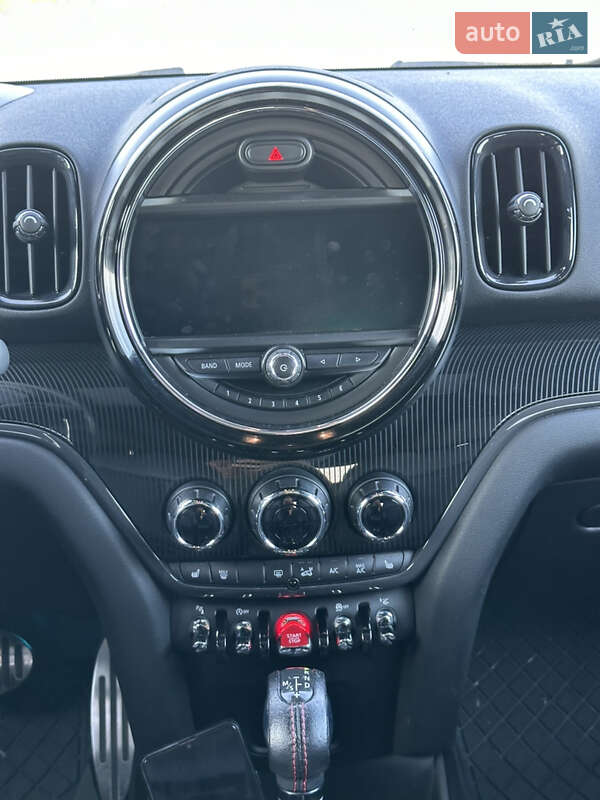 Хэтчбек MINI Countryman 2017 в Черновцах
