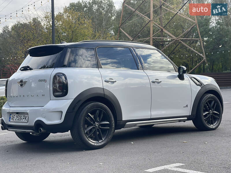 Внедорожник / Кроссовер MINI Countryman 2016 в Киеве