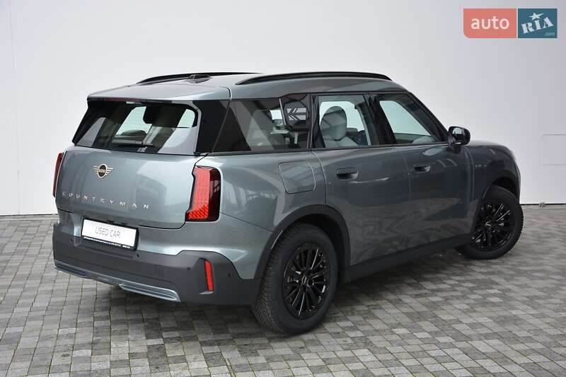 Внедорожник / Кроссовер MINI Countryman 2024 в Киеве