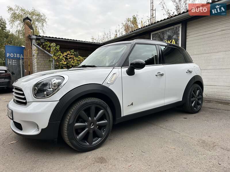 Позашляховик / Кросовер MINI Countryman 2014 в Гайсину