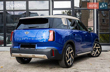 Внедорожник / Кроссовер MINI Countryman 2024 в 