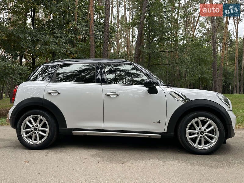 Позашляховик / Кросовер MINI Countryman 2015 в Києві