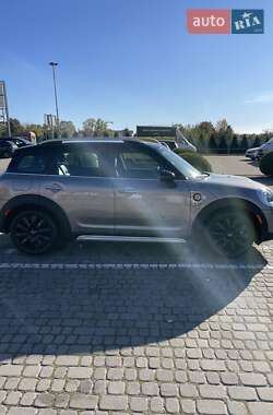 Хетчбек MINI Countryman 2017 в  фото 4 Хетчбек MINI Countryman 2017 в