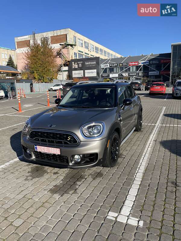 Хэтчбек MINI Countryman 2017 в Львове