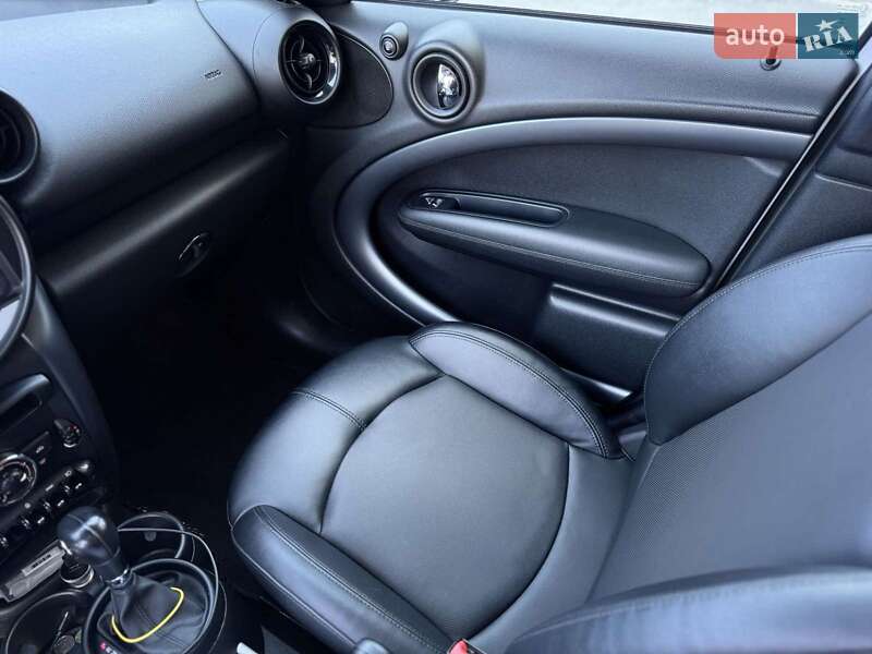 Внедорожник / Кроссовер MINI Countryman 2014 в Одессе