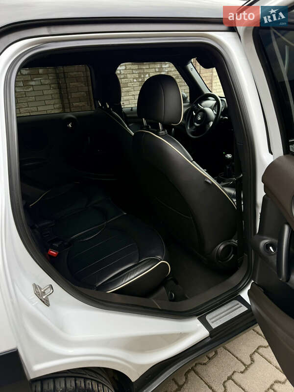 Внедорожник / Кроссовер MINI Countryman 2011 в Черновцах