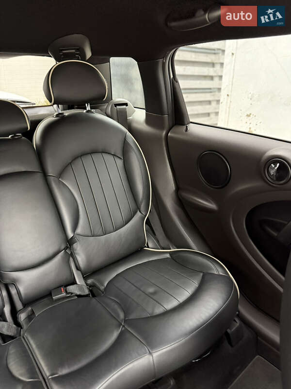 Внедорожник / Кроссовер MINI Countryman 2011 в Черновцах