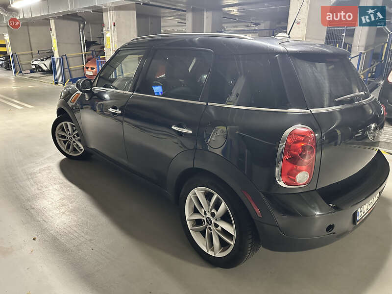 Внедорожник / Кроссовер MINI Countryman 2014 в Киеве