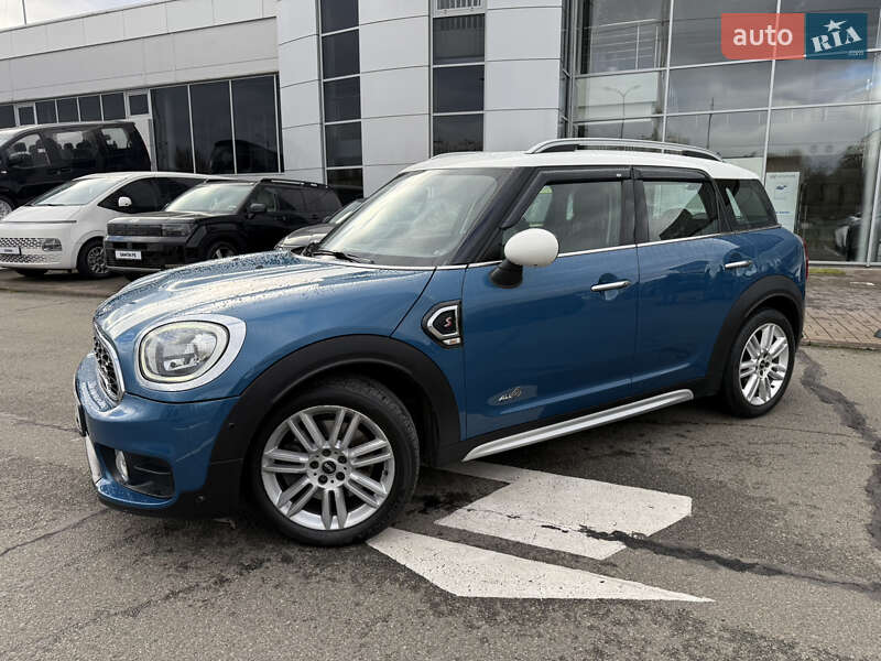 Хэтчбек MINI Countryman 2019 в Киеве
