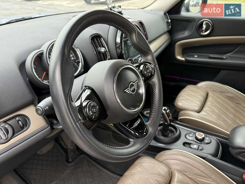 Хэтчбек MINI Countryman 2019 в Киеве