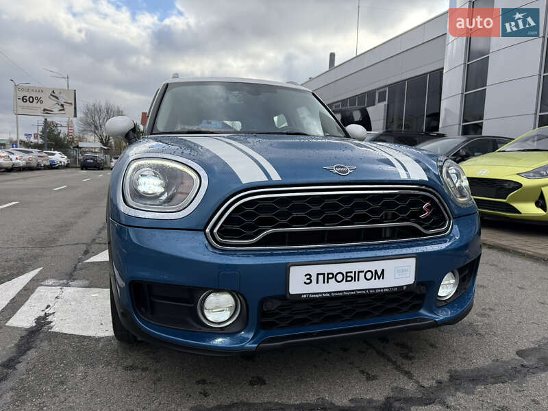 Хэтчбек MINI Countryman 2019 в Киеве
