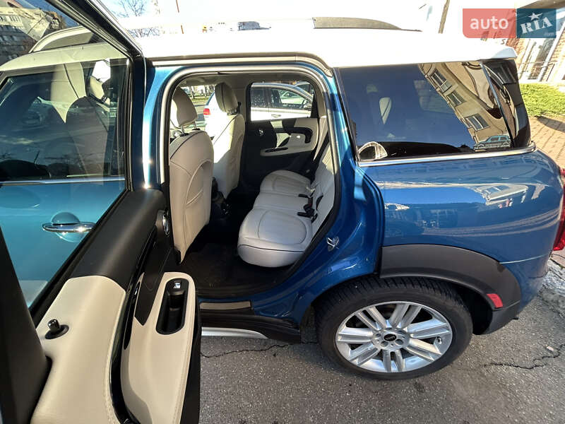 Хэтчбек MINI Countryman 2017 в Киеве