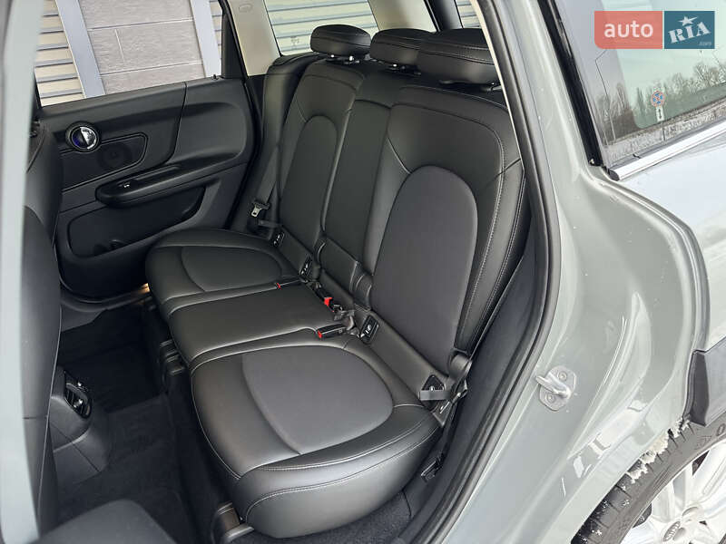 Хэтчбек MINI Countryman 2019 в Киеве фото 12 Хэтчбек MINI Countryman 2019 в Киеве