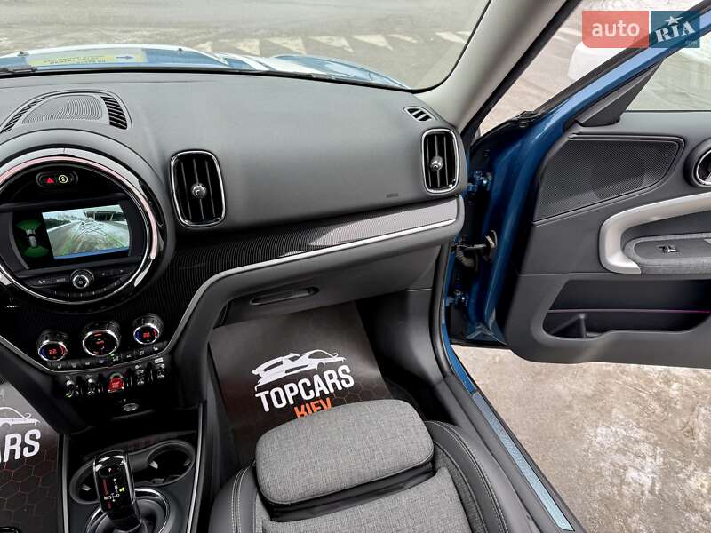 Хэтчбек MINI Countryman 2019 в Киеве фото 68 Хэтчбек MINI Countryman 2019 в Киеве