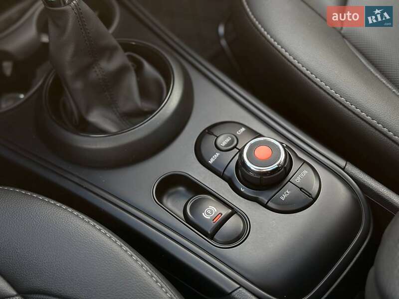 Хэтчбек MINI Countryman 2019 в Кривом Роге