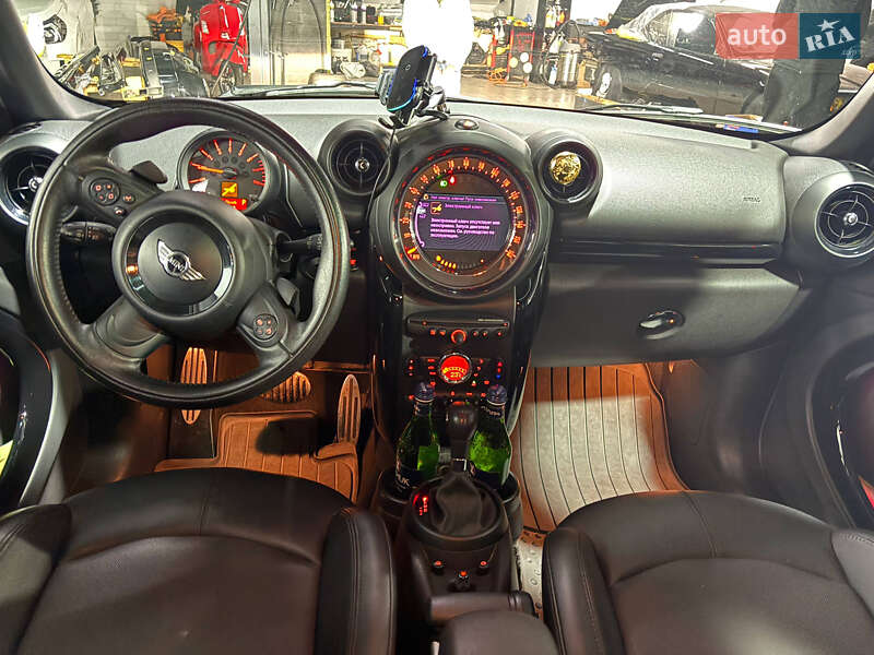 Позашляховик / Кросовер MINI Countryman 2016 в Києві