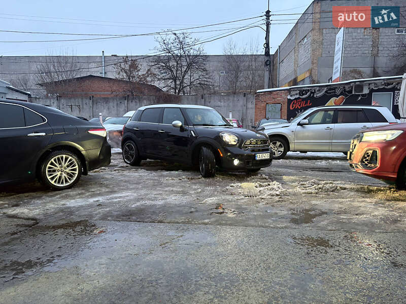 Позашляховик / Кросовер MINI Countryman 2016 в Києві