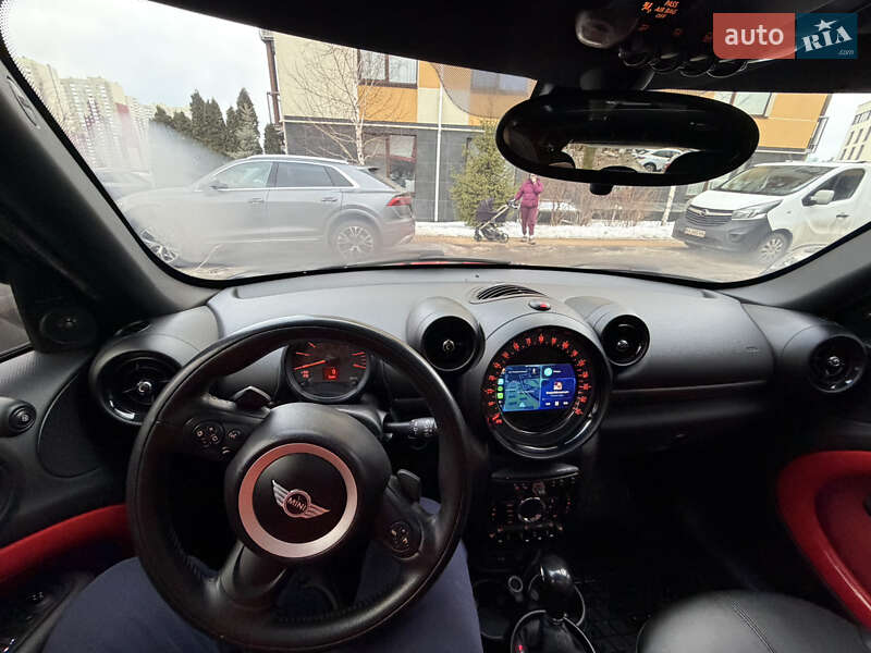 Внедорожник / Кроссовер MINI Countryman 2015 в Киеве