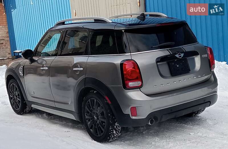 Хэтчбек MINI Countryman 2017 в Киеве