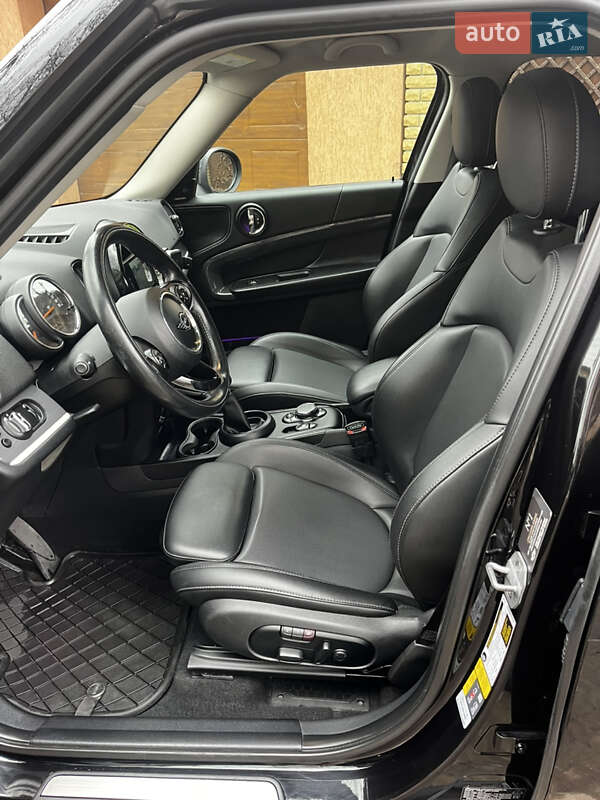 Хетчбек MINI Countryman 2018 в Сваляві