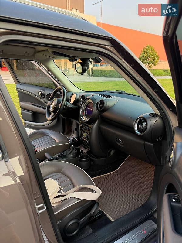 Внедорожник / Кроссовер MINI Countryman 2014 в Киеве