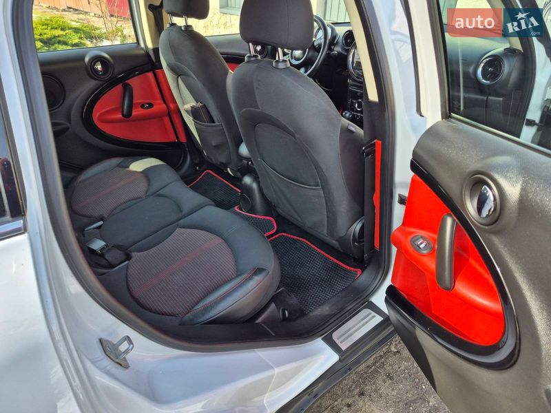 Внедорожник / Кроссовер MINI Countryman 2013 в Краснограде фото 25 Внедорожник / Кроссовер MINI Countryman 2013 в Краснограде