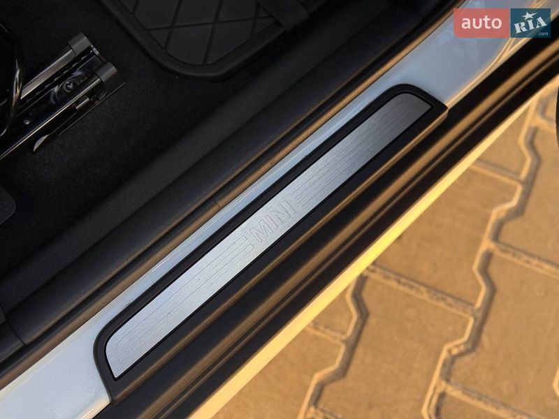 Хэтчбек MINI Countryman 2019 в Кривом Роге фото 17 Хэтчбек MINI Countryman 2019 в Кривом Роге