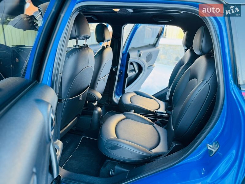 Внедорожник / Кроссовер MINI Countryman 2013 в Ромнах