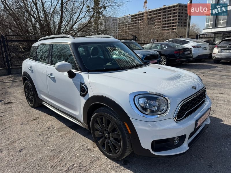 Хэтчбек MINI Countryman 2019 в Львове