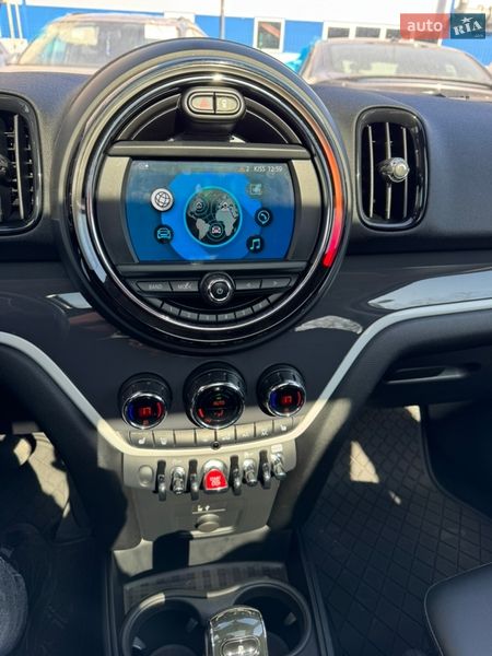 Хэтчбек MINI Countryman 2019 в Львове