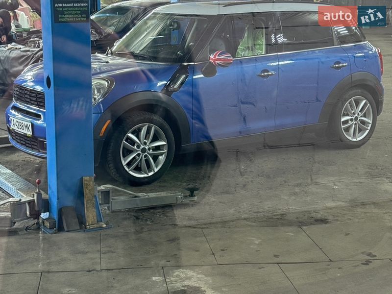 Внедорожник / Кроссовер MINI Countryman 2013 в Киеве