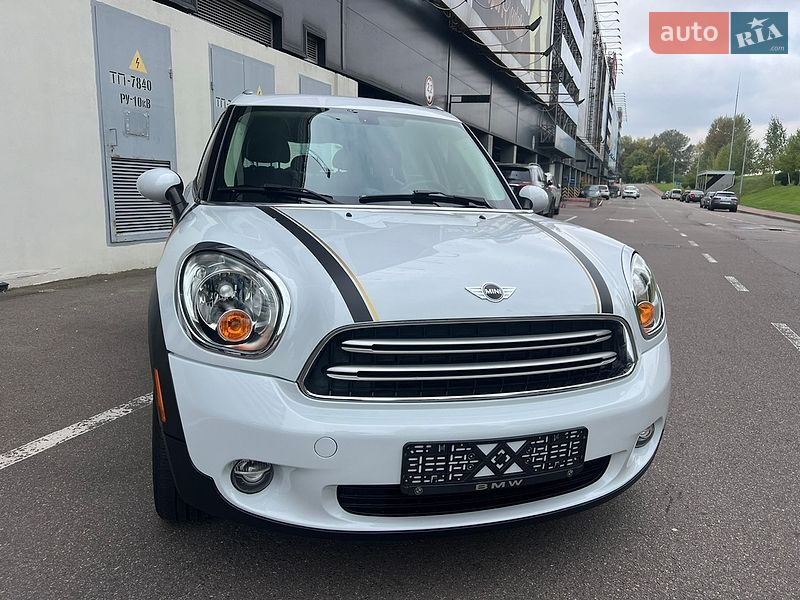 Внедорожник / Кроссовер MINI Countryman 2016 в Киеве