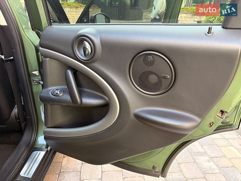 Внедорожник / Кроссовер MINI Countryman 2016 в Киеве