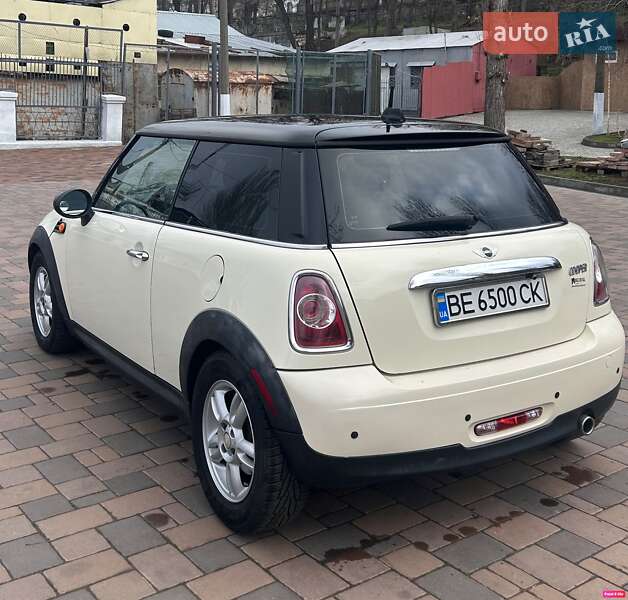 Купе MINI Coupe 2012 в Николаеве