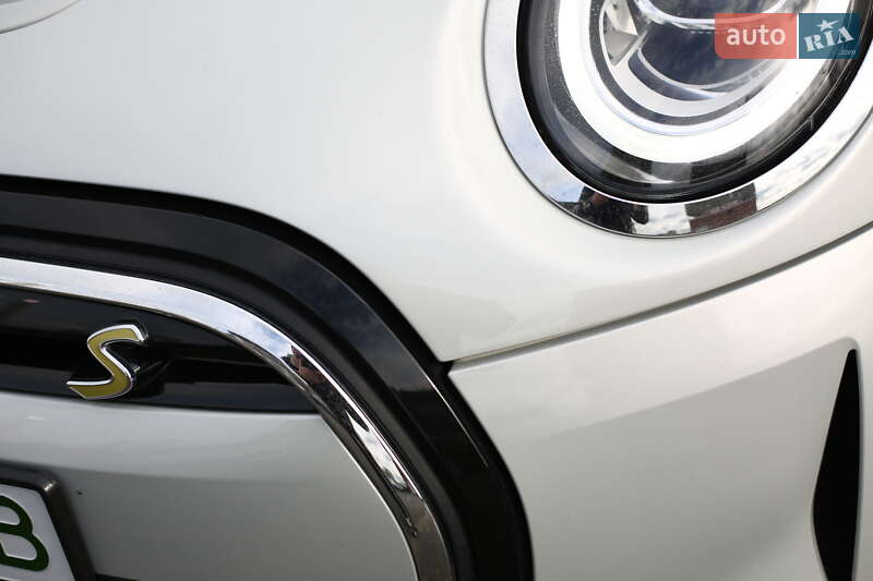 Хэтчбек MINI Electric 2021 в Киеве