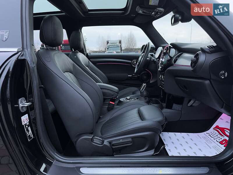 Хэтчбек MINI Electric 2022 в Луцке
