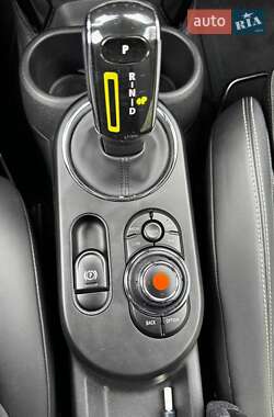 Хетчбек MINI Electric 2020 в 