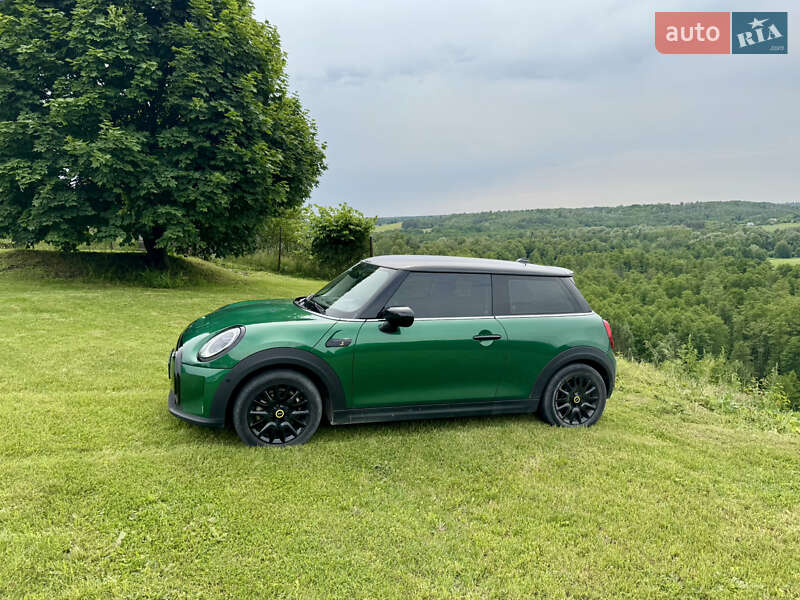 Хэтчбек MINI Electric 2021 в Киеве
