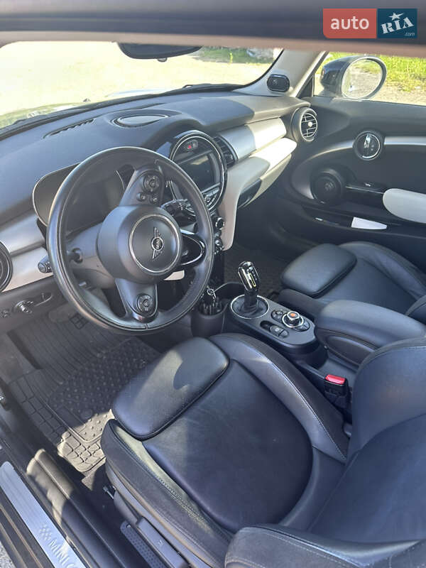 Хэтчбек MINI Electric 2020 в Львове фото 13 Хэтчбек MINI Electric 2020 в Львове