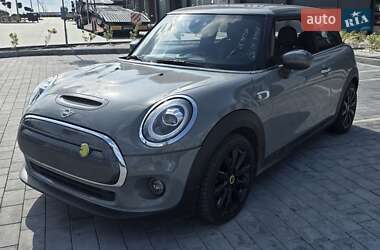 Хэтчбек MINI Electric 2021 в Калуше