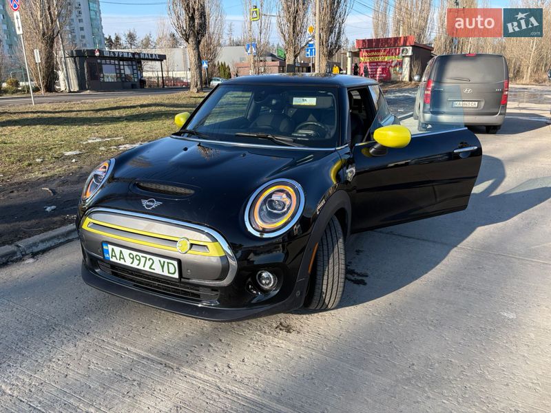 Хэтчбек MINI Electric 2020 в Киеве