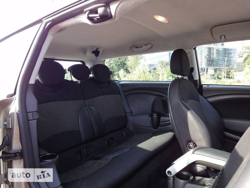 Хетчбек MINI Hatch 2008 в Києві