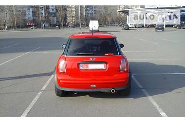 Хэтчбек MINI Hatch 2004 в Киеве