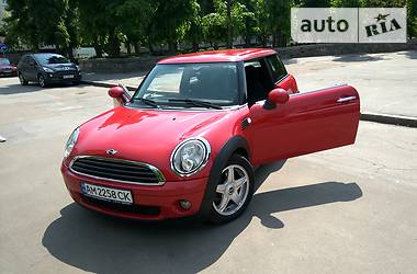 Хетчбек MINI Hatch 2009 в Житомирі