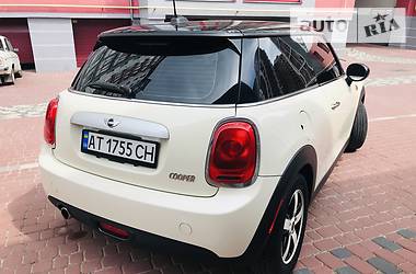 Хетчбек MINI Hatch 2015 в Івано-Франківську