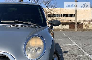 Хетчбек MINI Hatch 2006 в 