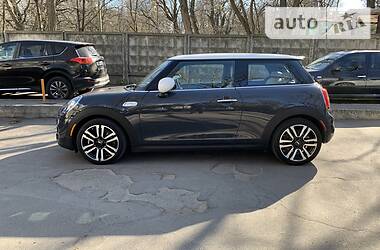 Купе MINI Hatch 2019 в 
