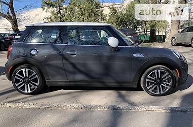 Купе MINI Hatch 2019 в 
