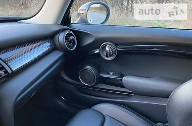 Хетчбек MINI Hatch 2014 в 