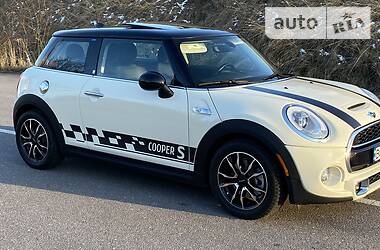 Хетчбек MINI Hatch 2014 в 